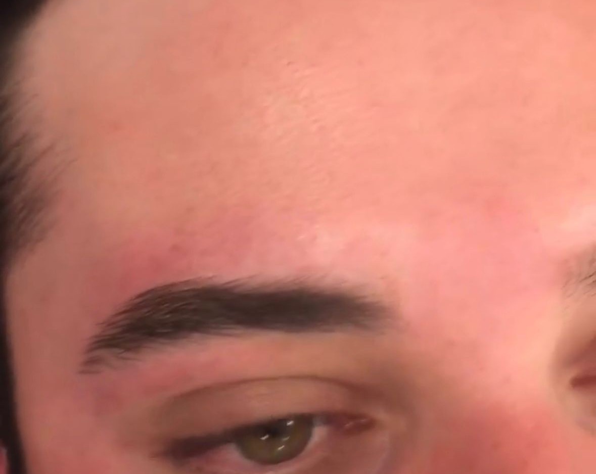 Résultat sourcil homme