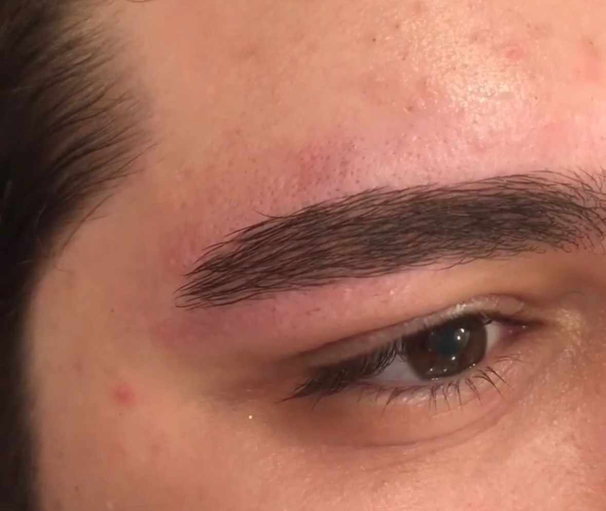 Résultat sourcil homme